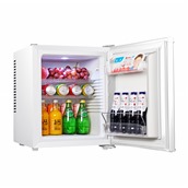 BCH-40B/WHITE Ψυγείο MiniBar 40Lt, Αθόρυβο, Θερμοηλεκτρικό Peltier, 46x43.5x55cm, Λευκό